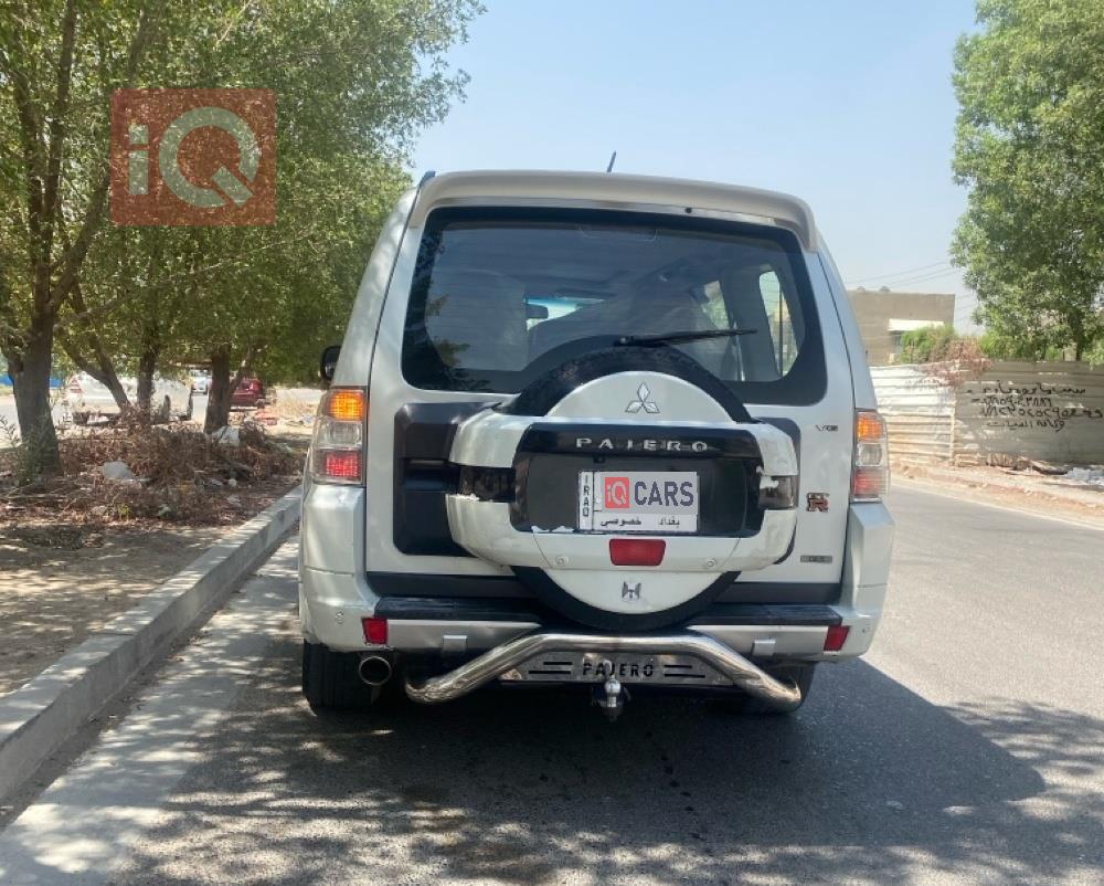 ميتسوبيشي باجيرو